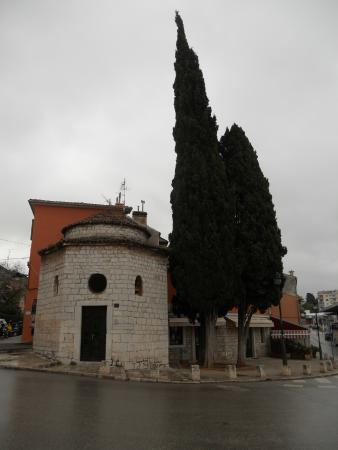 Chiesa romanica della SS. Trinita